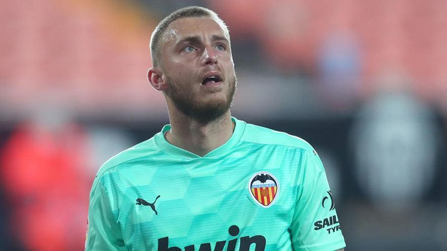 Cillessen llega justo a tiempo