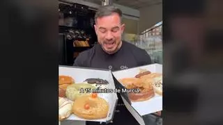 Un influencer encuentra en Murcia los épicos "donuts gigantes" y alerta a la población: "No olvidéis..."