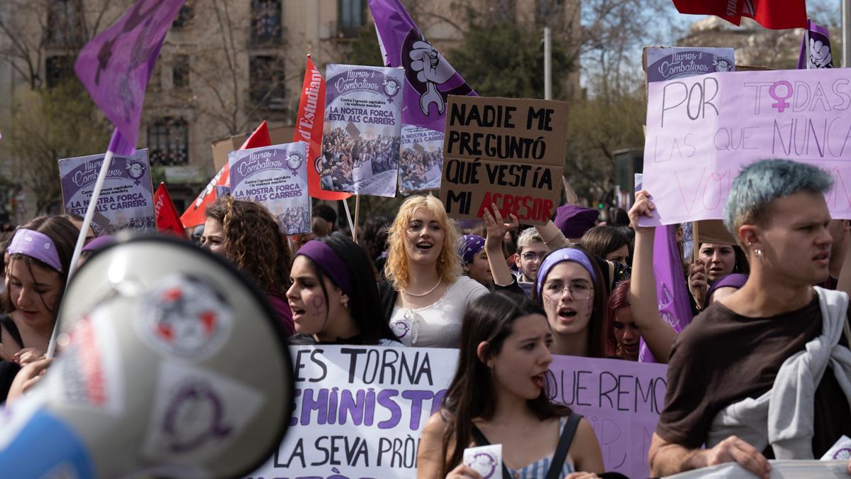 Manifestación en Barcelona convocada por el Sindicato de Estudiantes en el 8M