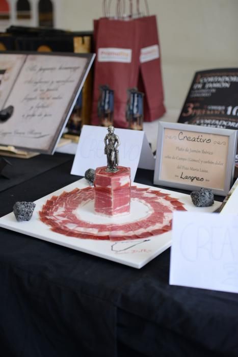 Campeonato de cortadores de jamón ibérico en La Felguera