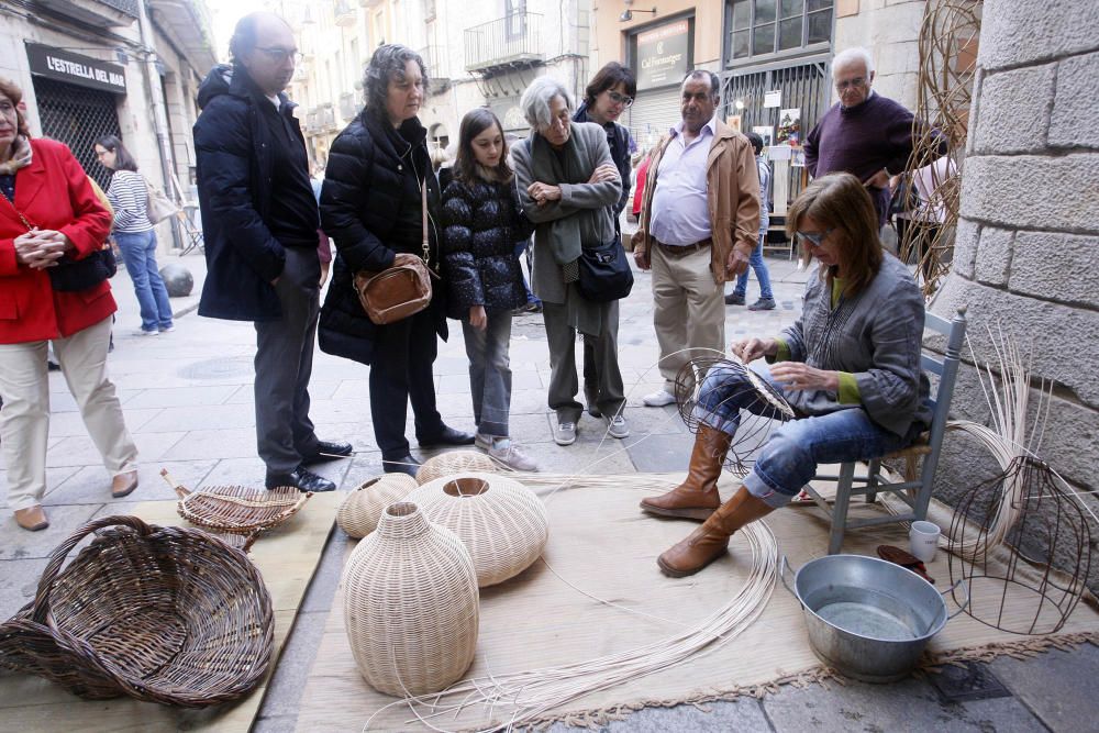 Fira de pintura, d'alimentació i d'artesans i brocanters a les Fires de Girona