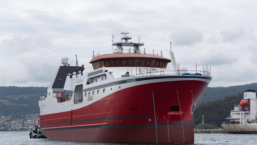 Pescar en las antípodas: la oferta de trabajo para formar parte del último «superarrastrero» fabricado por el naval gallego