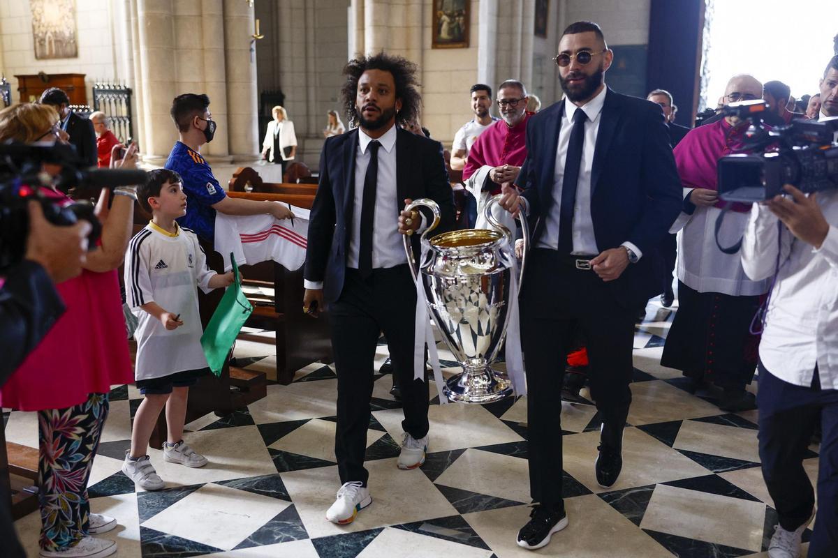 El Real Madrid celebra su 14ª Copa de Europa con su afición