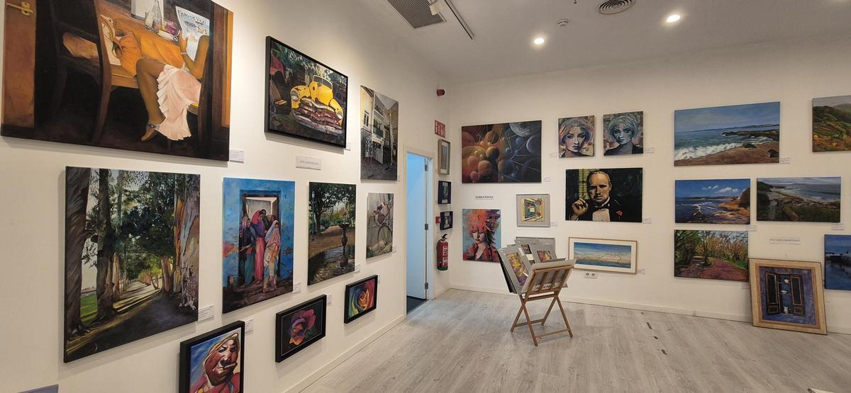 De un Ikea a una exposición de pinturas en pleno centro comercial de Vigo