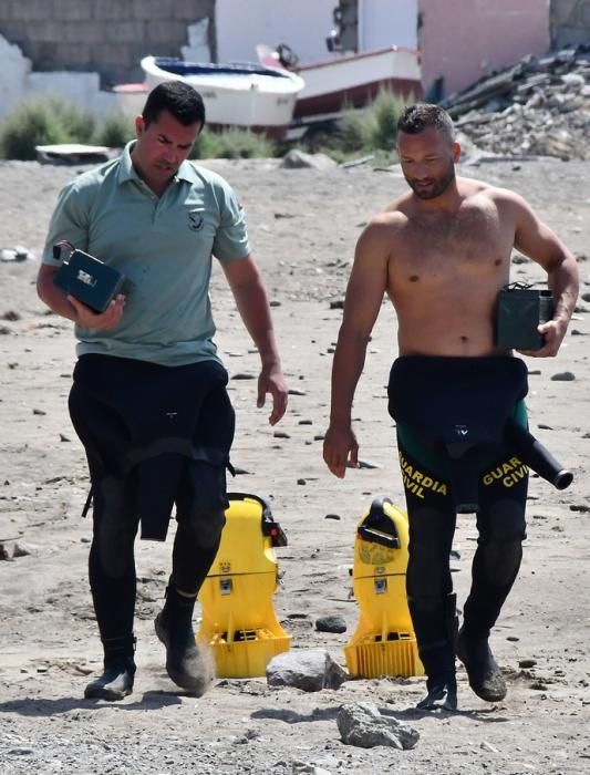 17/05/2019 ARGUINENGUIN. MOGAN. Busqueda de los inmigrates desaparecidos en el mar en Mogan. Localizado el cuerpo del bebé en Taurito y transladado al Puerto deportivo de Pasito Blanco.   Fotógrafa: YAIZA SOCORRO.  | 17/05/2019 | Fotógrafo: Yaiza Socorro