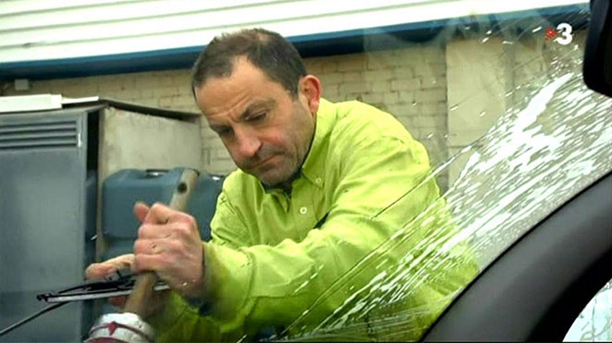 Tu i jo som tres. Per Ferran Monegal.