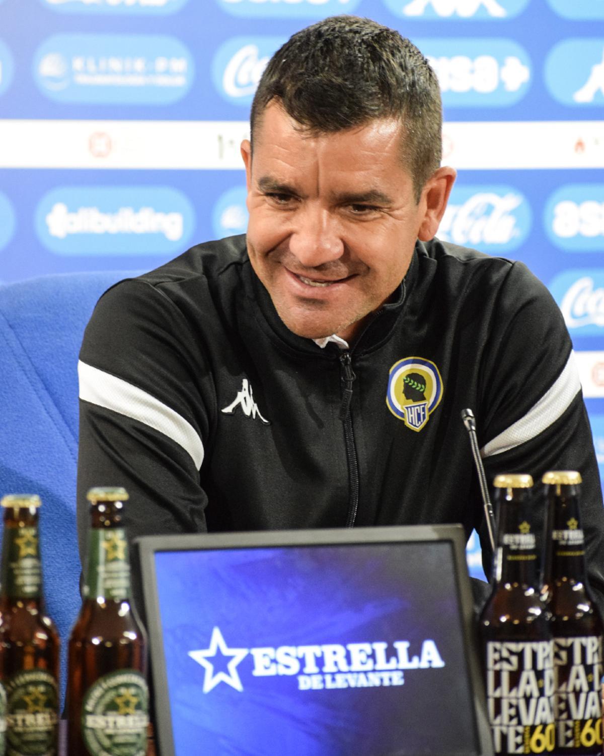 Rubén Torrecilla, en la rueda de prensa previa al Hércules-Mérida de la jornada 33 que se juega en Alicante.