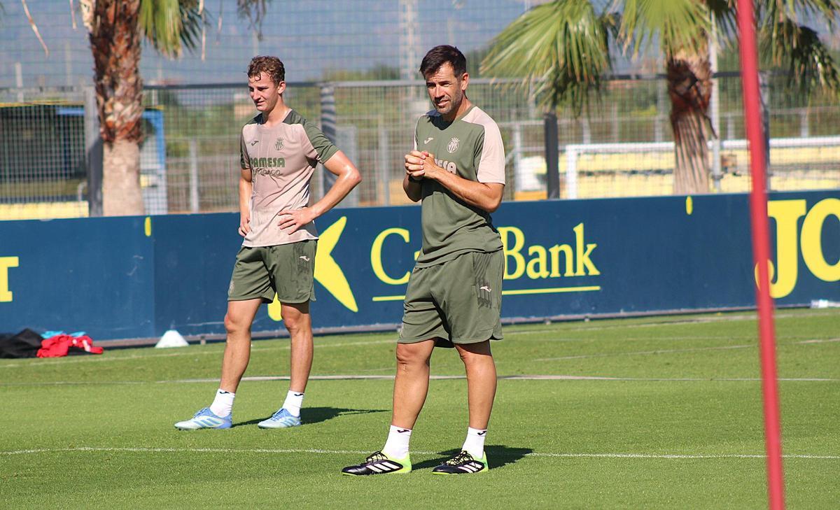 David Albelda, durante un entrenamiento del Villarreal B.