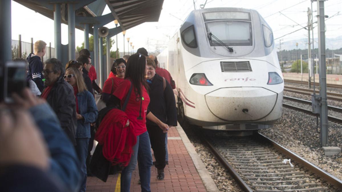 Primer viaje del Euromed con parada en L'Aldea