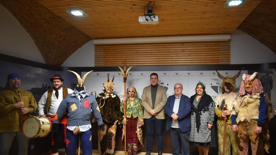 Fotogalería | El Carnaval Hurdano en la Diputación de Cáceres
