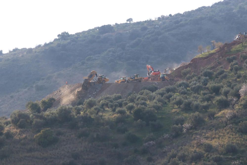 Avanzan los trabajos de rescate de Julen en Totalán