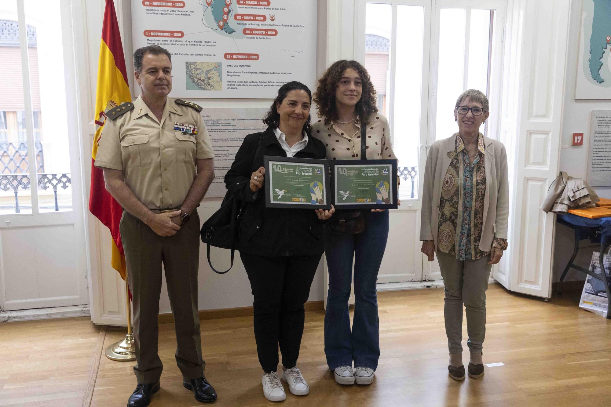 Premios Concurso Literario de Defensa