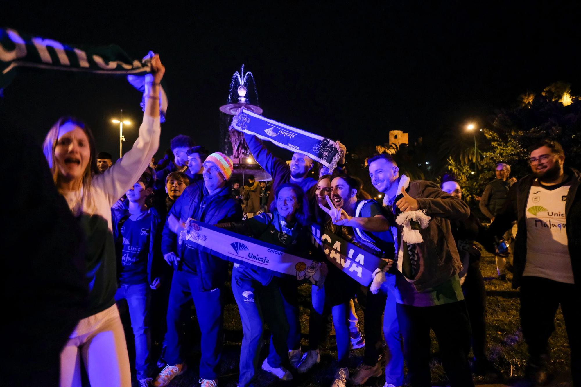 La afición del Unicaja celebra la Copa del Rey en las calles de Málaga