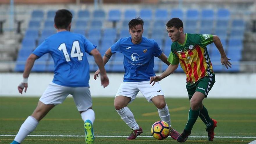 Duelo sin goles entre Burriana y Castellón B en el San Fernando