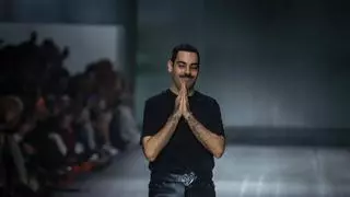 Dominnico, el diseñador que ha vestido a Rosalía y Beyoncé, celebra su décimo aniversario en la 080