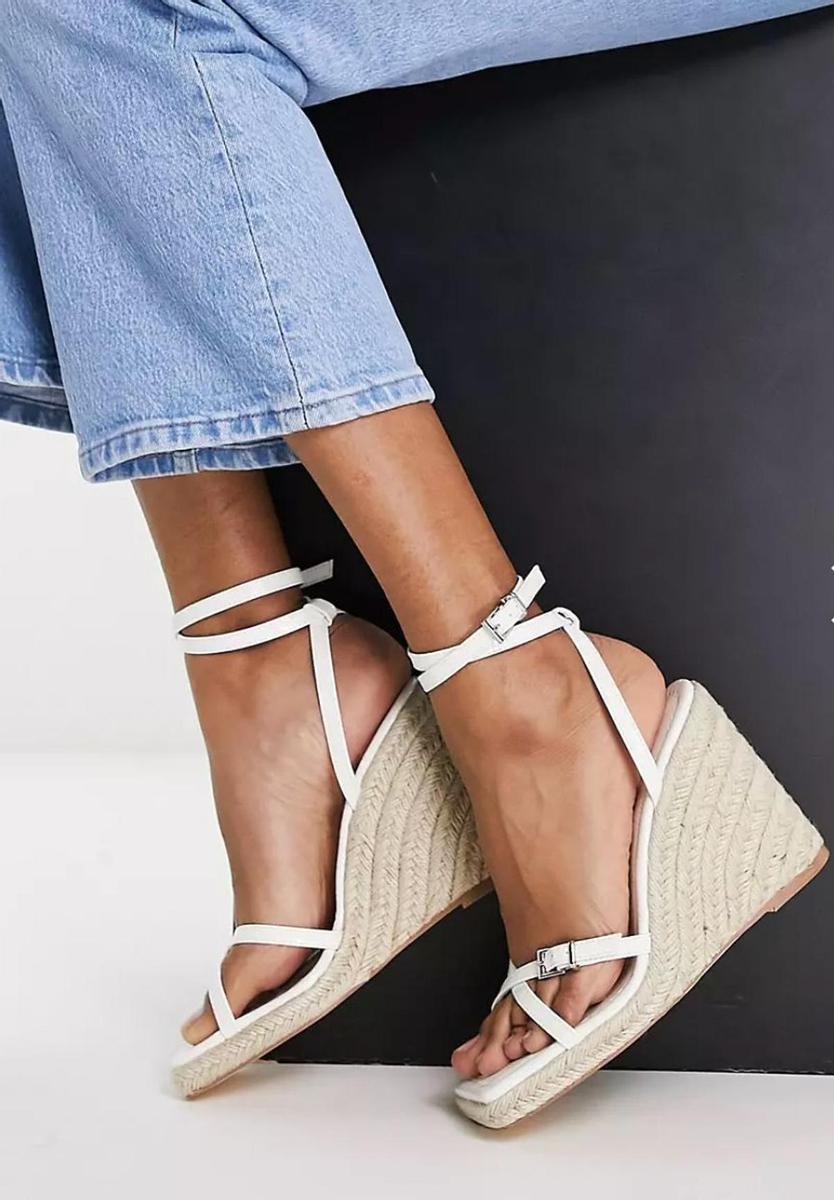 Alpargatas blancas de cuña alta Wilma de Topshop