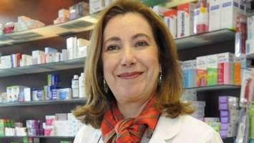 María Luisa Fernández-Nespral, en su farmacia.