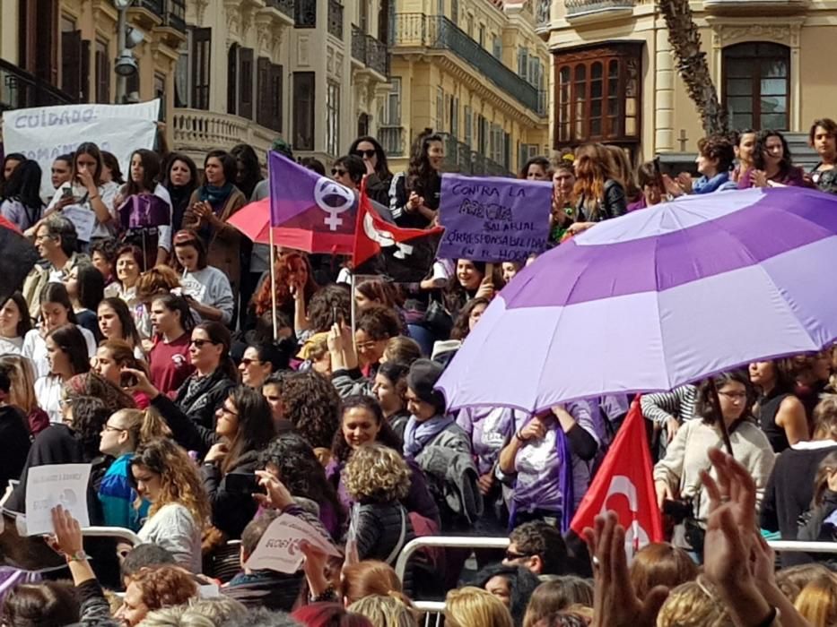 Concentración del 8-M en la plaza de la Constitución.