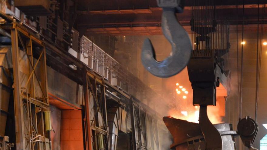 Arcelor prescinde de un convertidor en la acería de Avilés tras parar el horno alto A