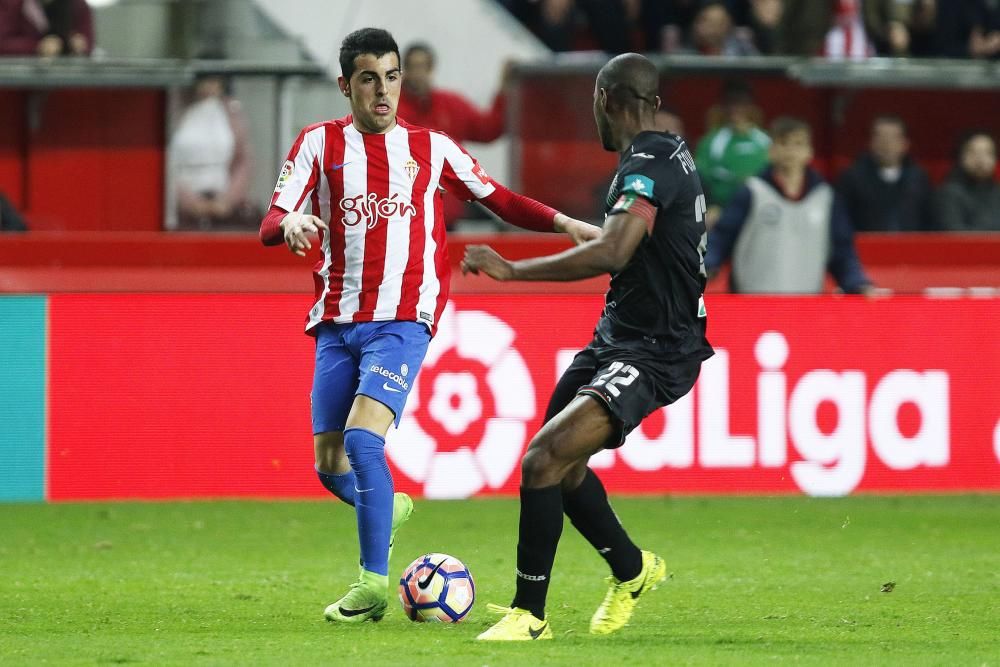 El partido entre el Sporting y el Granada, en imágenes