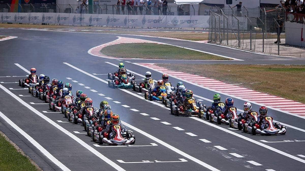 Salida de una de las eliminatorias del Italiano de karting en La Conca.