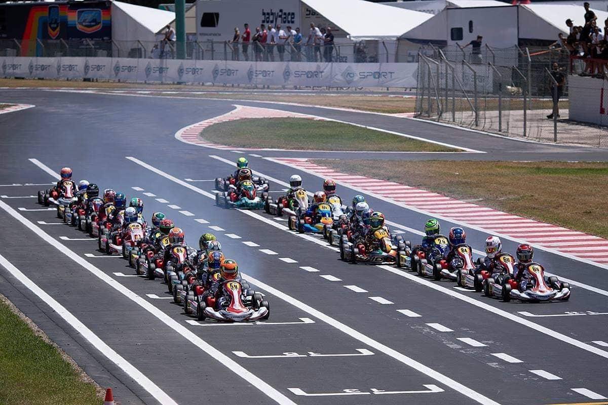 Salida de una de las eliminatorias del Italiano de karting en La Conca.
