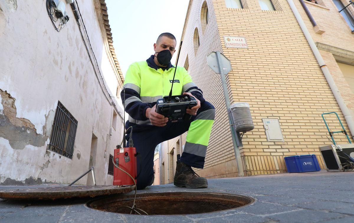 El oficio del buscafugas: persiguiendo el sonido el agua