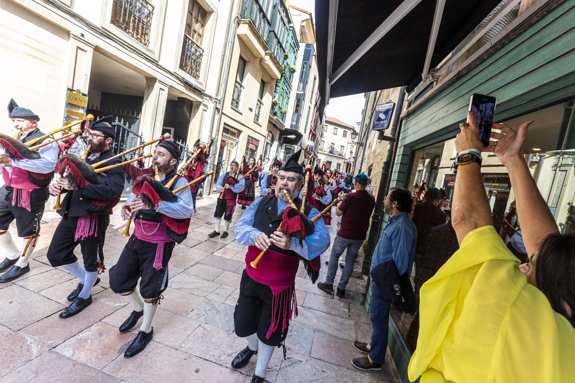 Gran éxito de la feria de La Ascensión en Oviedo