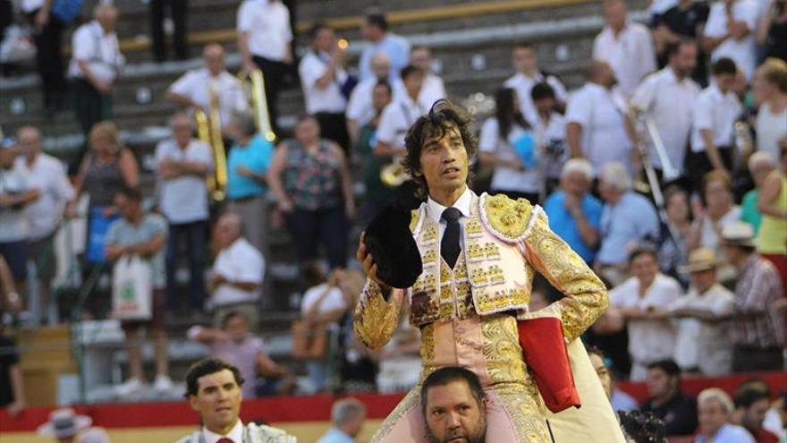 Curro Díaz abre la puerta grande