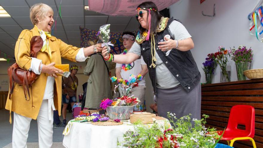 Festival de los 60 a beneficio de Médicos sin Fronteras en la Escuela Infantil de Los Rosales