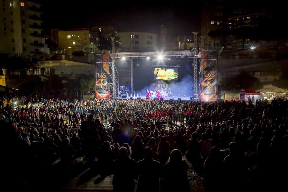 Las mejores imágenes del concurso de playbacks de las peñas de Benidorm