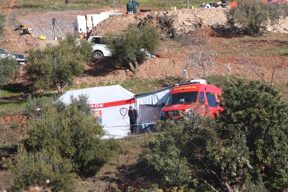 Continúan las labores de rescate este lunes en Totalán