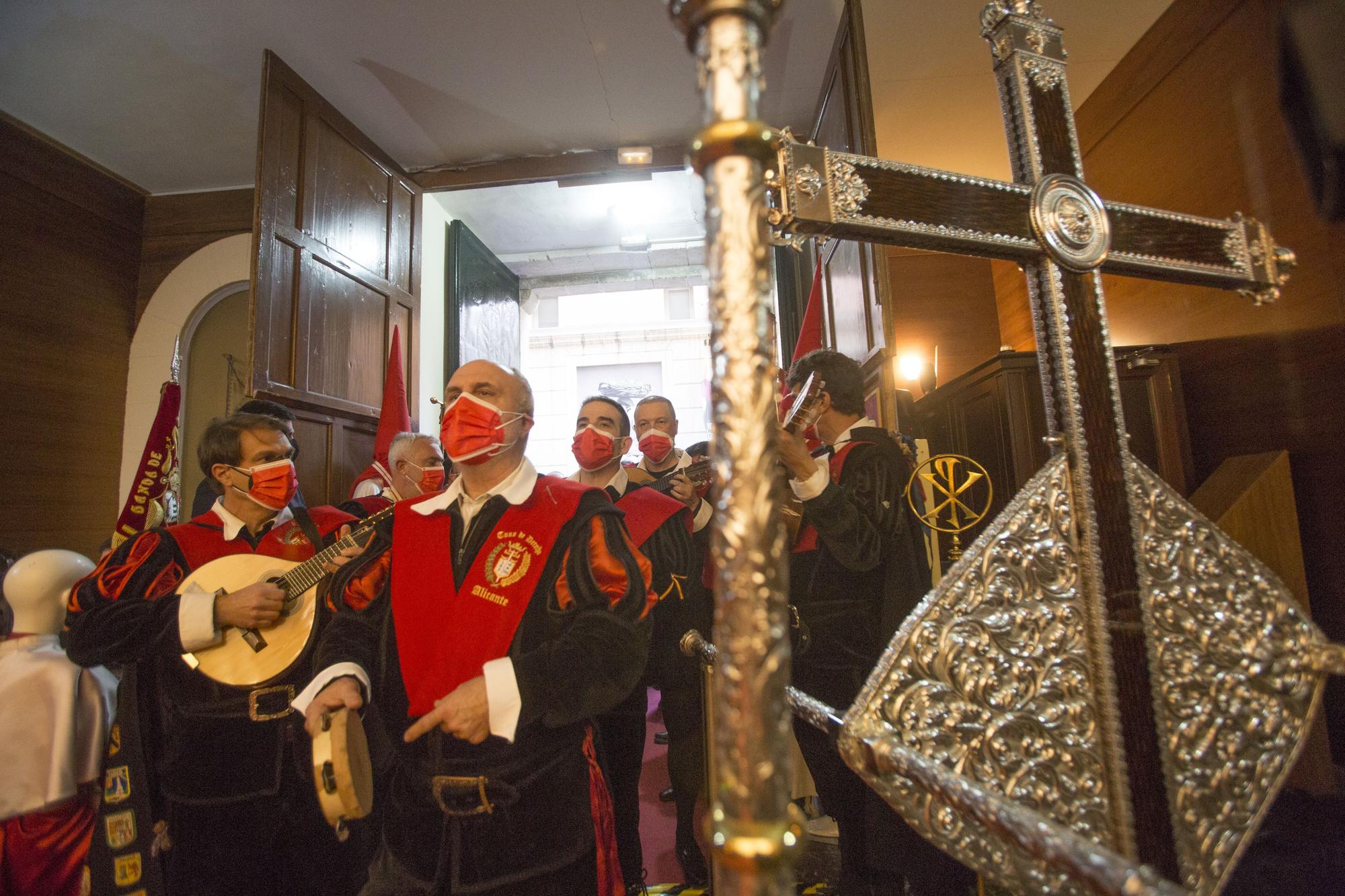 Puertas restauradas en la capilla del convento de las Monjas de la Sangre