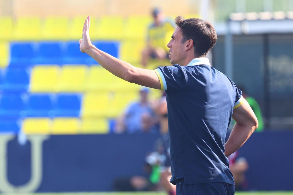 Iñigo Pérez, en el Villarreal-Levante de pretemporada.