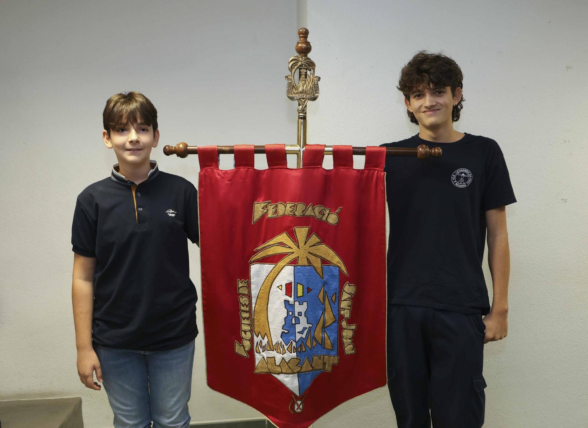Así fue la elección del nuevo banderín oficial de las Hogueras de Alicante