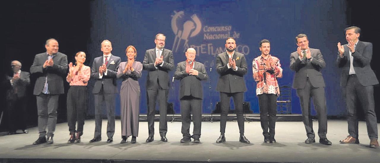 Premiados y autoridades en el Concurso Nacional de Arte Flamenco.