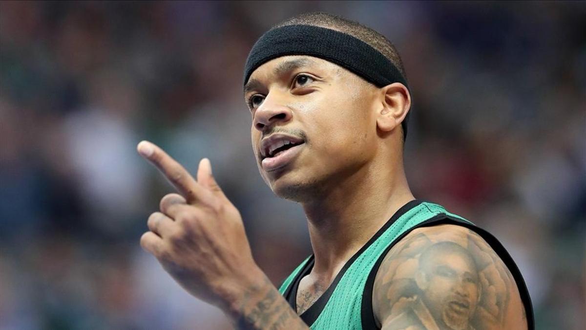 Isaiah Thomas la lía en Twitter