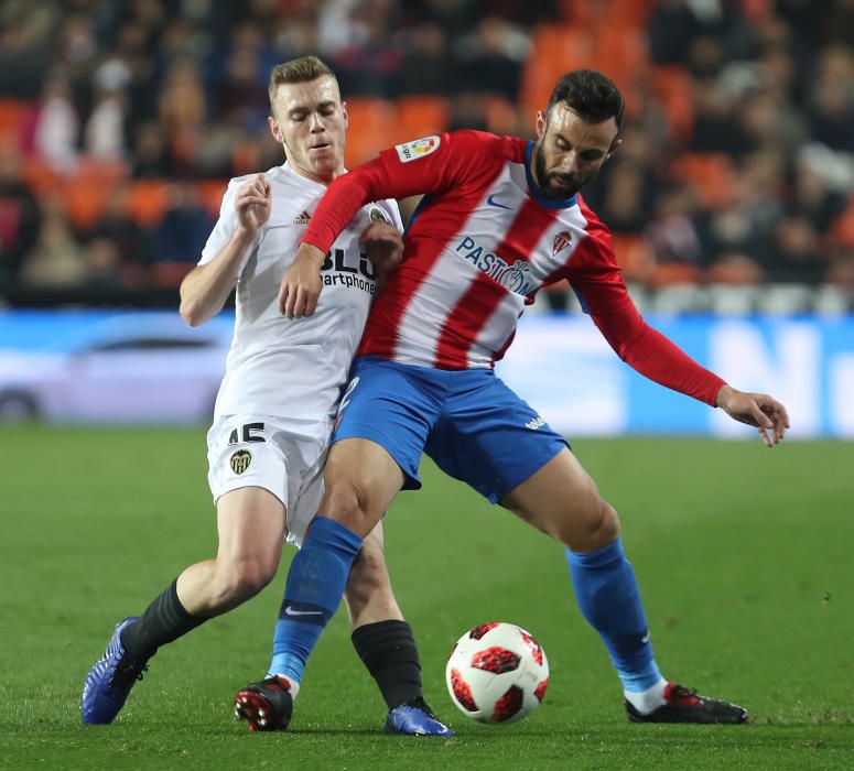 Valencia CF - Sporting de Gijón, en imágenes