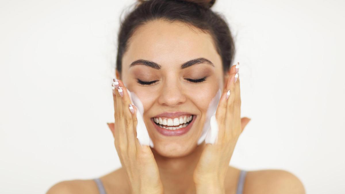 Los mejores productos para hacer una correcta limpieza facial