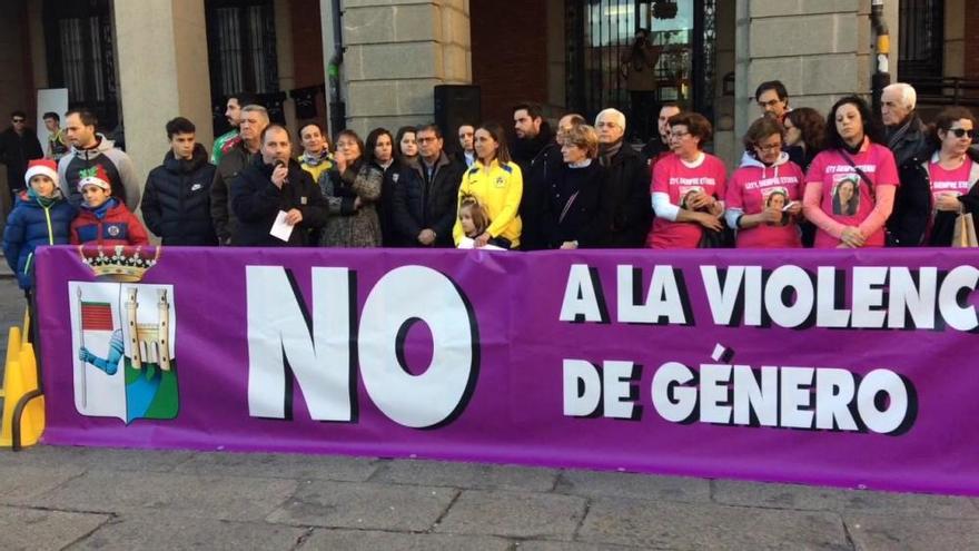 Acto contra la violencia de género en la San Silvestre