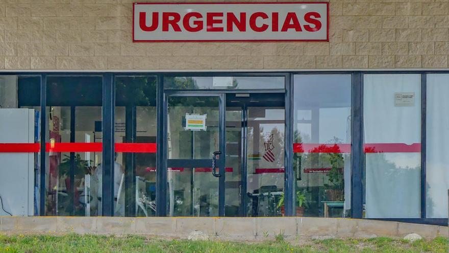 Entrada de Urgencias del Hospital Vega Baja de Orihuela.