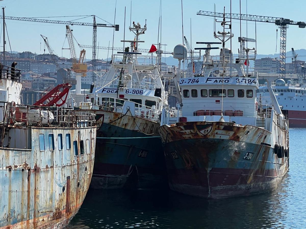 Los pesqueros «Foca» y «Faro», en una imagen de archivo en Bouzas