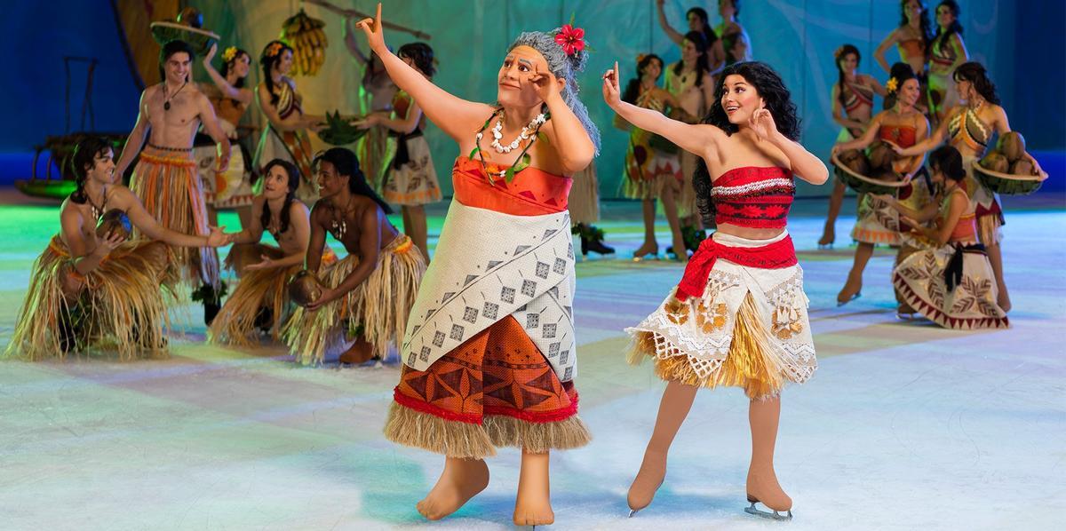 Vaiana en Disney On Ice junto a su abuela Tala