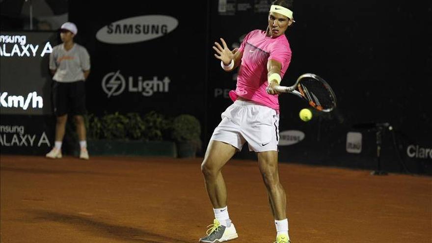 Nadal y Ferrer reafirman su papel de favoritos con sendas victorias