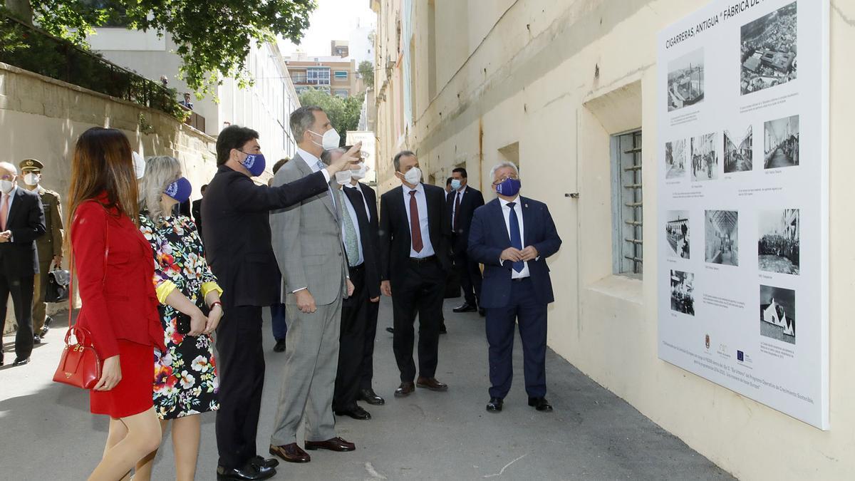 La visita del Rey Felipe VI a Las Cigarreras en Alicante