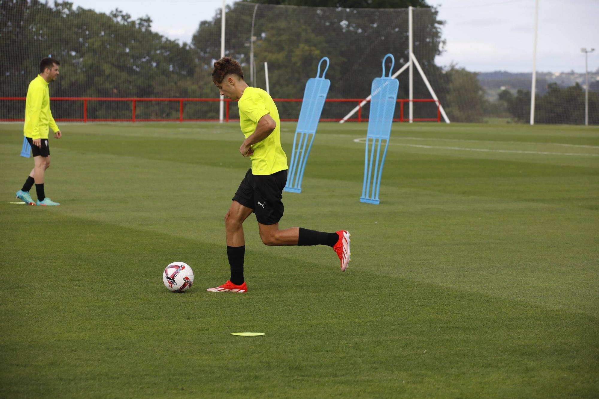 Así fue el primer entrenamiento de la era Albés en el Sporting (en imágenes)