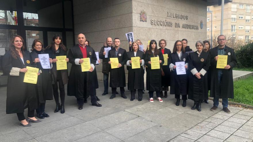 La huelga de letrados judiciales obliga a suspender los juicios de la Audiencia en Vigo