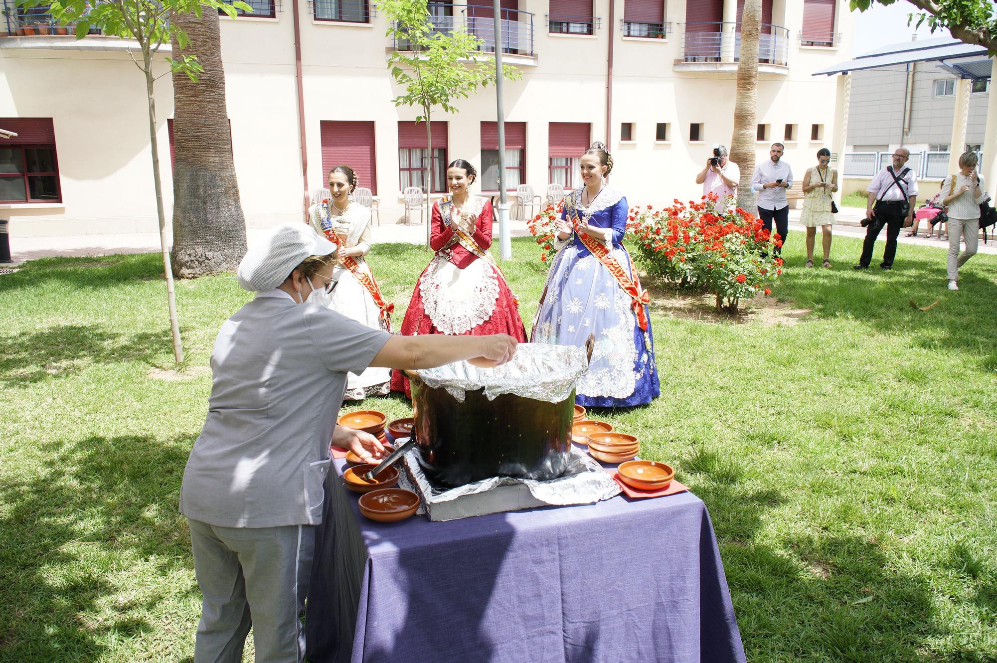 Revive el día grande de Santa Quitèria en Almassora con Les Calderes y la mascletà