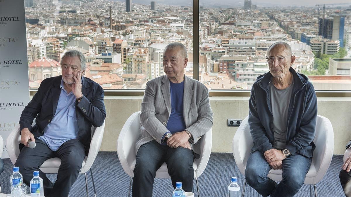 Robert de Niro, Nobu Matsuhisa y Meir Teper, en la presentación de su proyecto para el hotel Torre Catalunya.