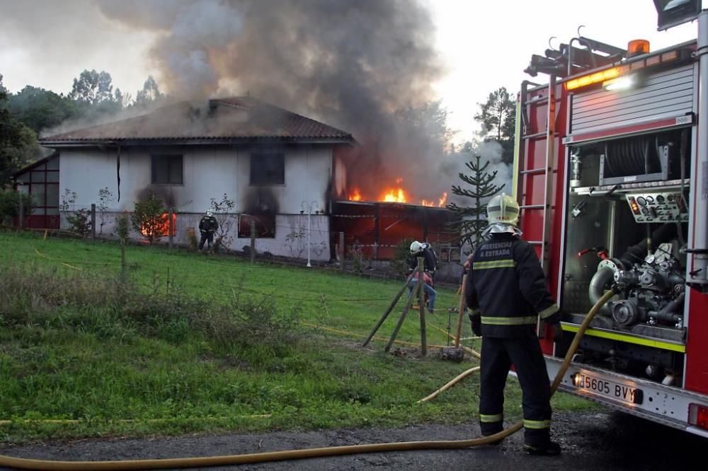 Arde una casa en A Estrada